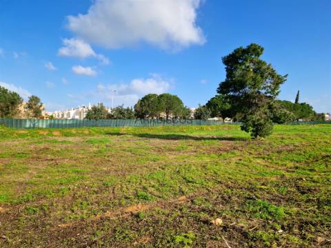 Lote de Terreno - Construção Moradia Isolada - Porto de Mós - Lagos - Algarve