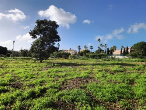 Lote de Terreno - Construção Moradia Isolada - Porto de Mós - Lagos - Algarve