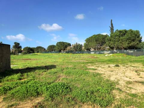 Lote de Terreno - Construção Moradia Isolada - Porto de Mós - Lagos - Algarve