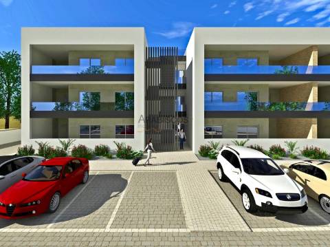 Apartamento T3 - Condomínio Privado - Piscina - Garagem - Má Partilha - Alvor - Algarve