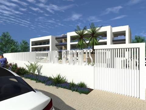 Apartamento T3 - Condomínio Privado - Piscina - Garagem - Má Partilha - Alvor - Algarve