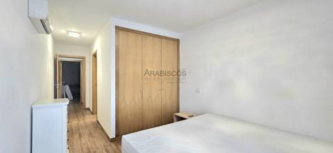 Apartamento T2 - condominio fechado - piscina - lugar garagem - Portimão