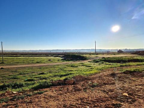 Lote de Terreno - Construção Moradia Isolada - Lagoa - Algarve