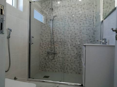 Apartamento T2 - Vista Rio - Portimão - Algarve