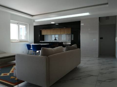 Apartamento T2 - Vista Rio - Portimão - Algarve