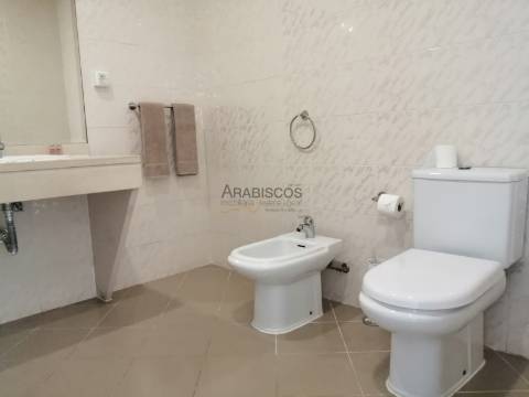 Estúdio - Vila Rosa - Condomínio fechado - Piscinas - Lugar garagem - Portimão