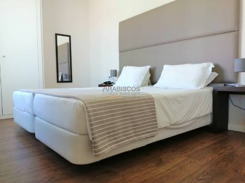 Estúdio - Vila Rosa - Condomínio fechado - Piscinas - Lugar garagem - Portimão