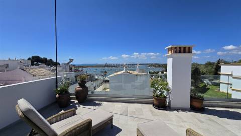 Magnífico T6 - Centro de Alvor - Luxuosa - Vistas Deslumbrantes - Piscina - Jacuzzi - Garagem