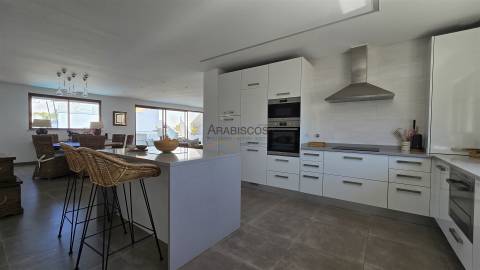 Magnífico T6 - Centro de Alvor - Luxuosa - Vistas Deslumbrantes - Piscina - Jacuzzi - Garagem