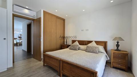 Magnífico T6 - Centro de Alvor - Luxuosa - Vistas Deslumbrantes - Piscina - Jacuzzi - Garagem