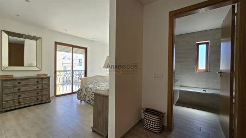 Magnífico T6 - Centro de Alvor - Luxuosa - Vistas Deslumbrantes - Piscina - Jacuzzi - Garagem