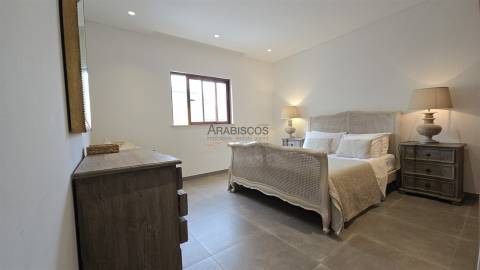 Magnífico T6 - Centro de Alvor - Luxuosa - Vistas Deslumbrantes - Piscina - Jacuzzi - Garagem