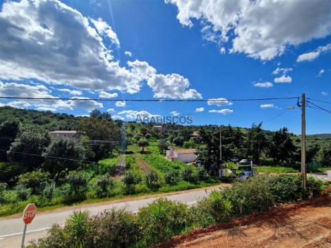 Moradia T3 - Terraço com 30 m2 - Quintal - Garagem - Odelouca - Silves - Algarve