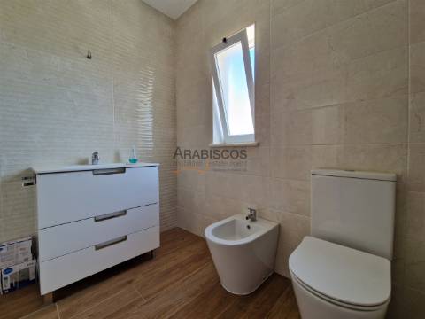 Moradia T3 - Terraço com 30 m2 - Quintal - Garagem - Odelouca - Silves - Algarve