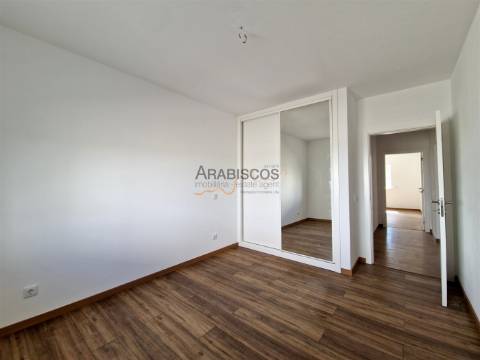 Moradia T3 - Terraço com 30 m2 - Quintal - Garagem - Odelouca - Silves - Algarve