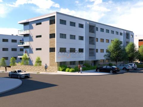 Apartamento T2 - Terraço com 38 m2 - 1 Lugar Garagem - Vale Lagar - Portimão