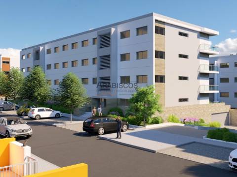 Apartamento T2 - Terraço com 38 m2 - 1 Lugar Garagem - Vale Lagar - Portimão