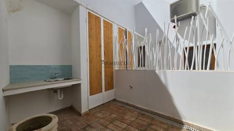 Moradia T2 - Nova Construção - Tradicional - 2 Pisos - Portimão - Centro - Algarve