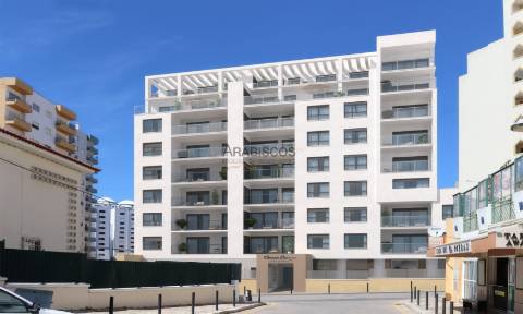 Apartamentos T2 - Varanda - Piscina - Garagem Box - Praia da Rocha - Algarve