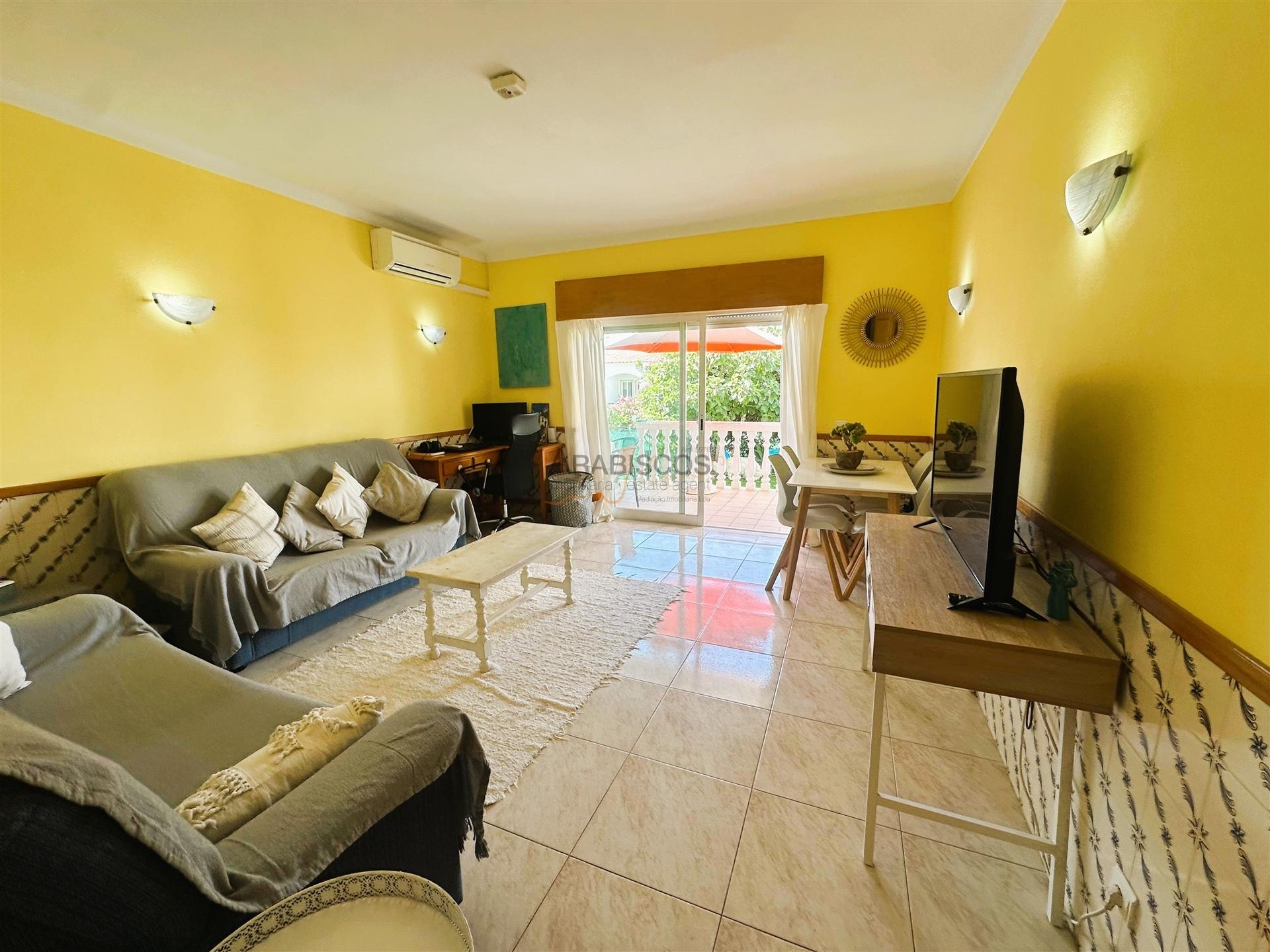 Arrendamento anual - Apartamento T2 - Jardim privado - Estacionamento privativo - Alvor Férias