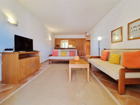 Arrendamento Anual - Apartamento T1 - Condominio fechado - Varanda - Piscina - Alvor