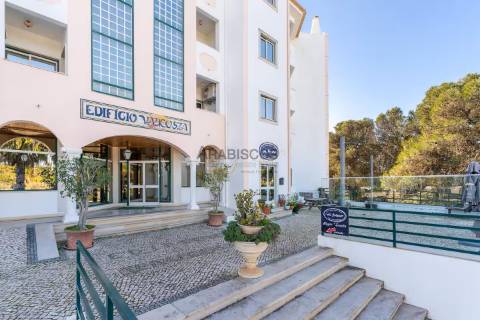 Estúdio para Arrendamento Anual – Renovado – Piscina – A Metros da Praia – Praia do Vau