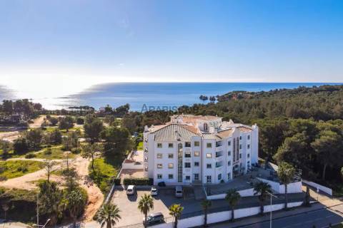 Estúdio para Arrendamento Anual – Renovado – Piscina – A Metros da Praia – Praia do Vau