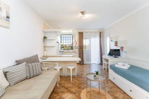 Estúdio para Arrendamento Anual – Renovado – Piscina – A Metros da Praia – Praia do Vau