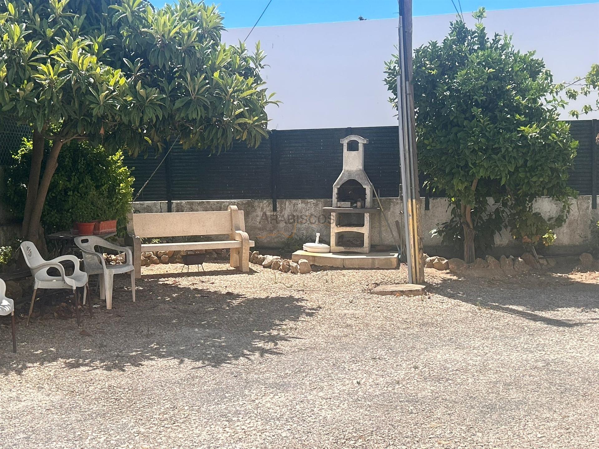 Apartamento T2 - Lugar de estacionamento - Condominio privado - Centro de Alvor