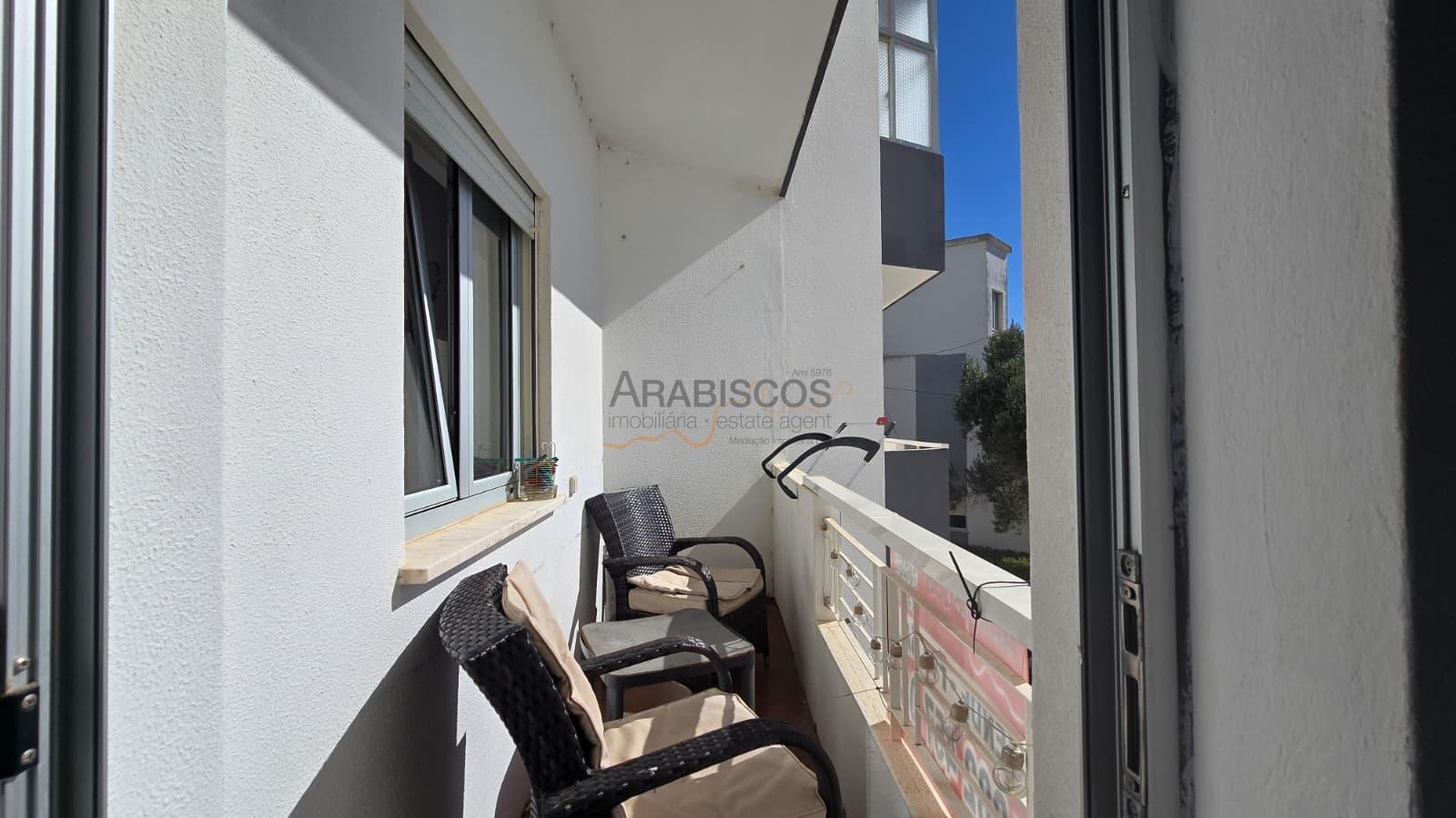 Apartamento T2 - Lugar de estacionamento - Condominio privado - Centro de Alvor