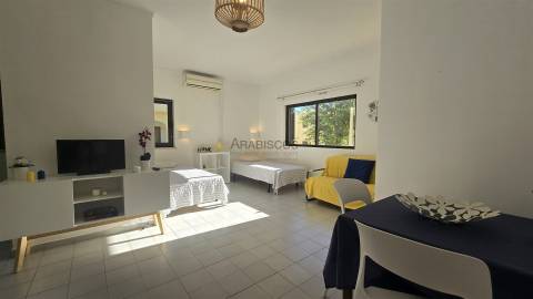 T0 - Mobilado e Equipado - Estacionamento - Jardins - Alvor - Quinta Nova - Portimão - Algarve