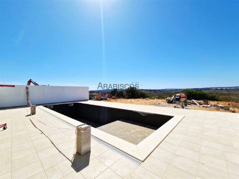 Moradia T4 - Piso Radiante - Ar Condicionado - Vista Ria Alvor - Piscina - Pontalgar - Algarve