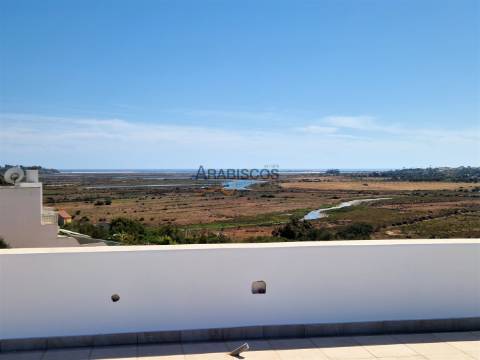 Moradia T4 - Piso Radiante - Ar Condicionado - Vista Ria Alvor - Piscina - Pontalgar - Algarve