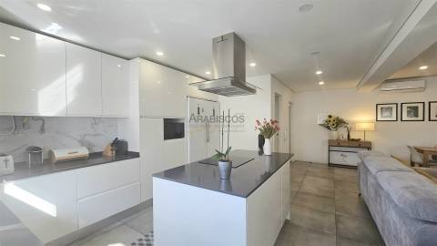 Apartamento T2 - Remodelado - Ar condicionado - Centro - Portimão