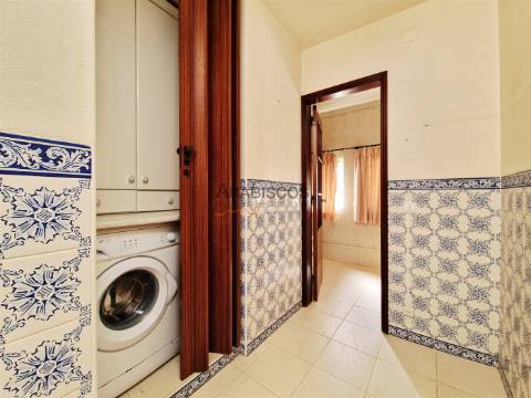 Moradia T3 - Zona ARU - Art Déco - Apartamento T3 - Loja - Centro de Portimão - Algarve