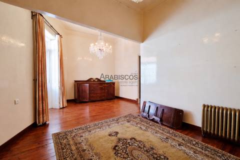 Moradia T3 - Zona ARU - Art Déco - Apartamento T3 - Loja - Centro de Portimão - Algarve
