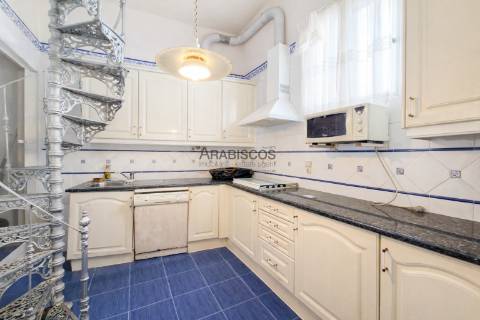 Moradia T3 - Zona ARU - Art Déco - Apartamento T3 - Loja - Centro de Portimão - Algarve