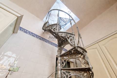 Moradia T3 - Zona ARU - Art Déco - Apartamento T3 - Loja - Centro de Portimão - Algarve