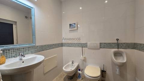 Moradia Isolada T5 - Piscina Aquecida - Jardim - Gargem - Anexo T2 - Urbanização St. António - Alvor