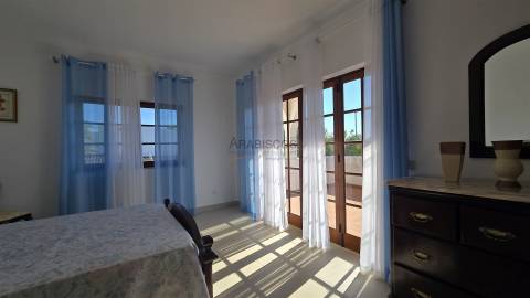 Moradia isoada T3 - Terraço - Carport coberto para 2 carros - jardim - Quinta Nova - Alvor