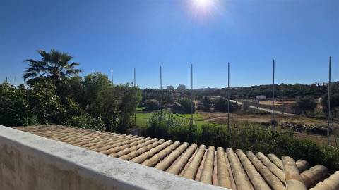 Moradia isoada T3 - Terraço - Carport coberto para 2 carros - jardim - Quinta Nova - Alvor