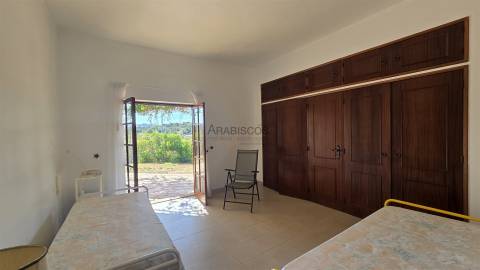 Moradia isoada T3 - Terraço - Carport coberto para 2 carros - jardim - Quinta Nova - Alvor