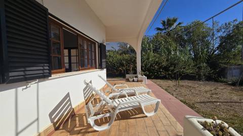 Moradia isoada T3 - Terraço - Carport coberto para 2 carros - jardim - Quinta Nova - Alvor