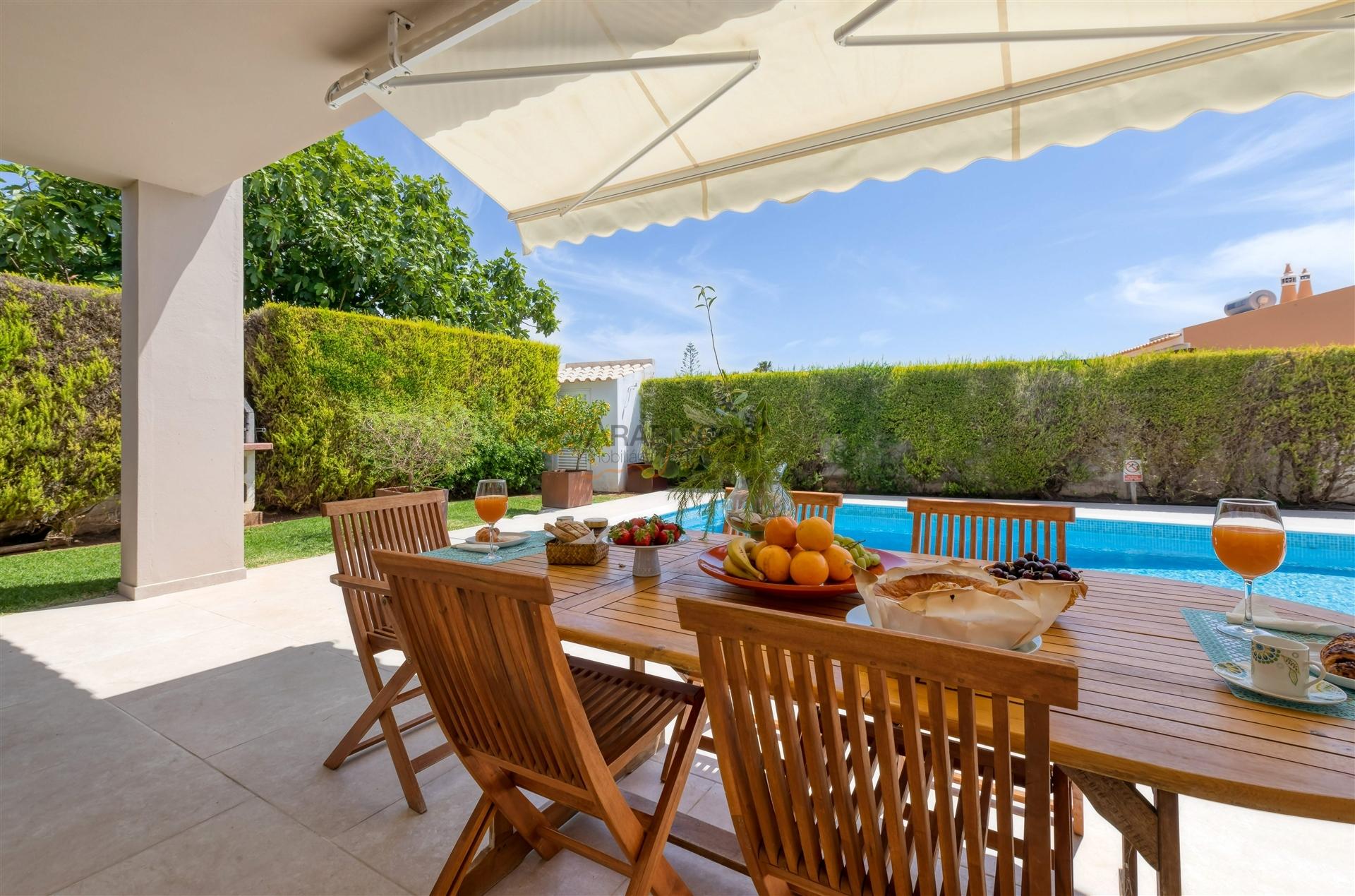 Moradia Isolada T3 - Arrendamento Anual - Piscina - Jardim - Barbecue - Portimão