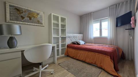 Moradia T4 - Mobilada e Equipada - Lareira - Jardim - Perto da Praia - Alvor - Portimão