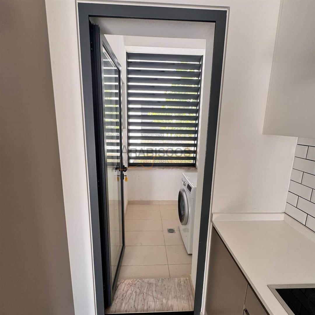 Arrendamento Anual - Moradia - T2 - Condominio fechado - Piscina - Box - Alvor
