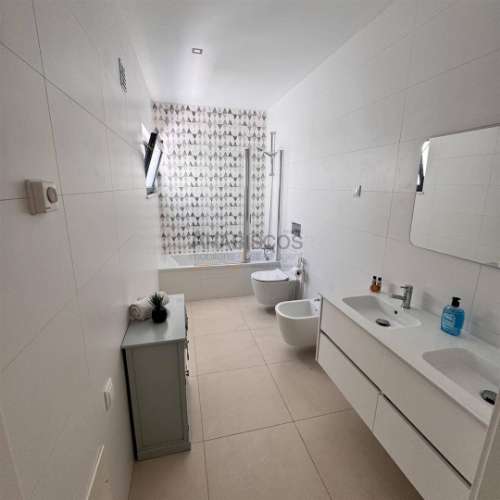 Arrendamento Anual - Moradia - T2 - Condominio fechado - Piscina - Box - Alvor