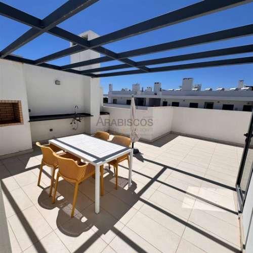 Arrendamento Anual - Moradia - T2 - Condominio fechado - Piscina - Box - Alvor