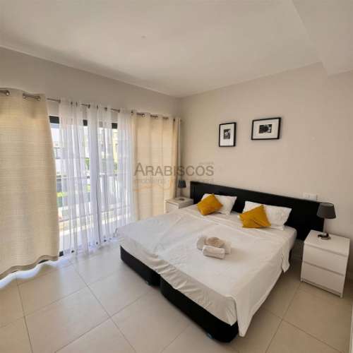 Arrendamento Anual - Moradia - T2 - Condominio fechado - Piscina - Box - Alvor