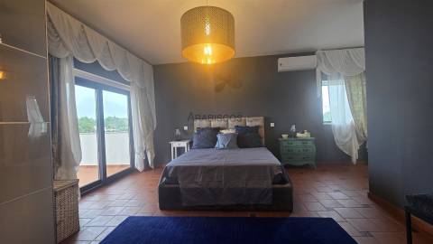 Moradia T4 - 4 suites - Piscina - Monte Canelas - Mex. Grande - Portimão